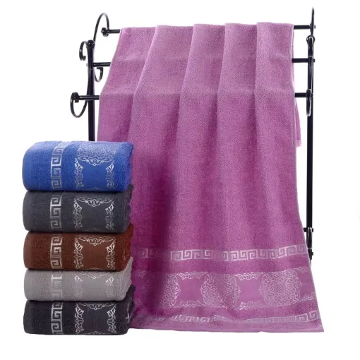 Ręcznik bawełniany różowy z ozdobną bordiurą RGH-02