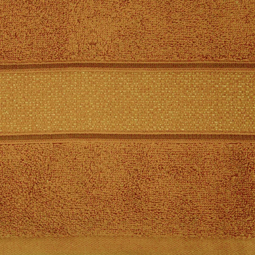 Ręcznik bawełniany z bordiurą przetkaną błyszczącą nicią R194-12
