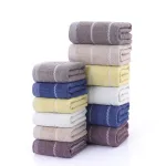 Ręcznik bawełniany z haftem RBY-02