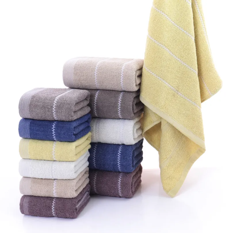 Ręcznik bawełniany z haftem RBY-04