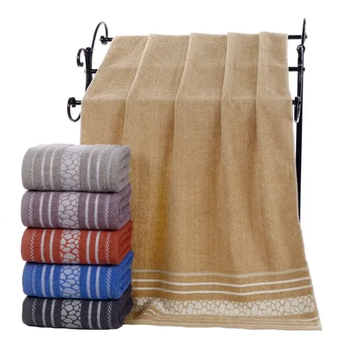 Ręcznik bawełniany ciemnobeżowy z ozdobną bordiurą RGI-03